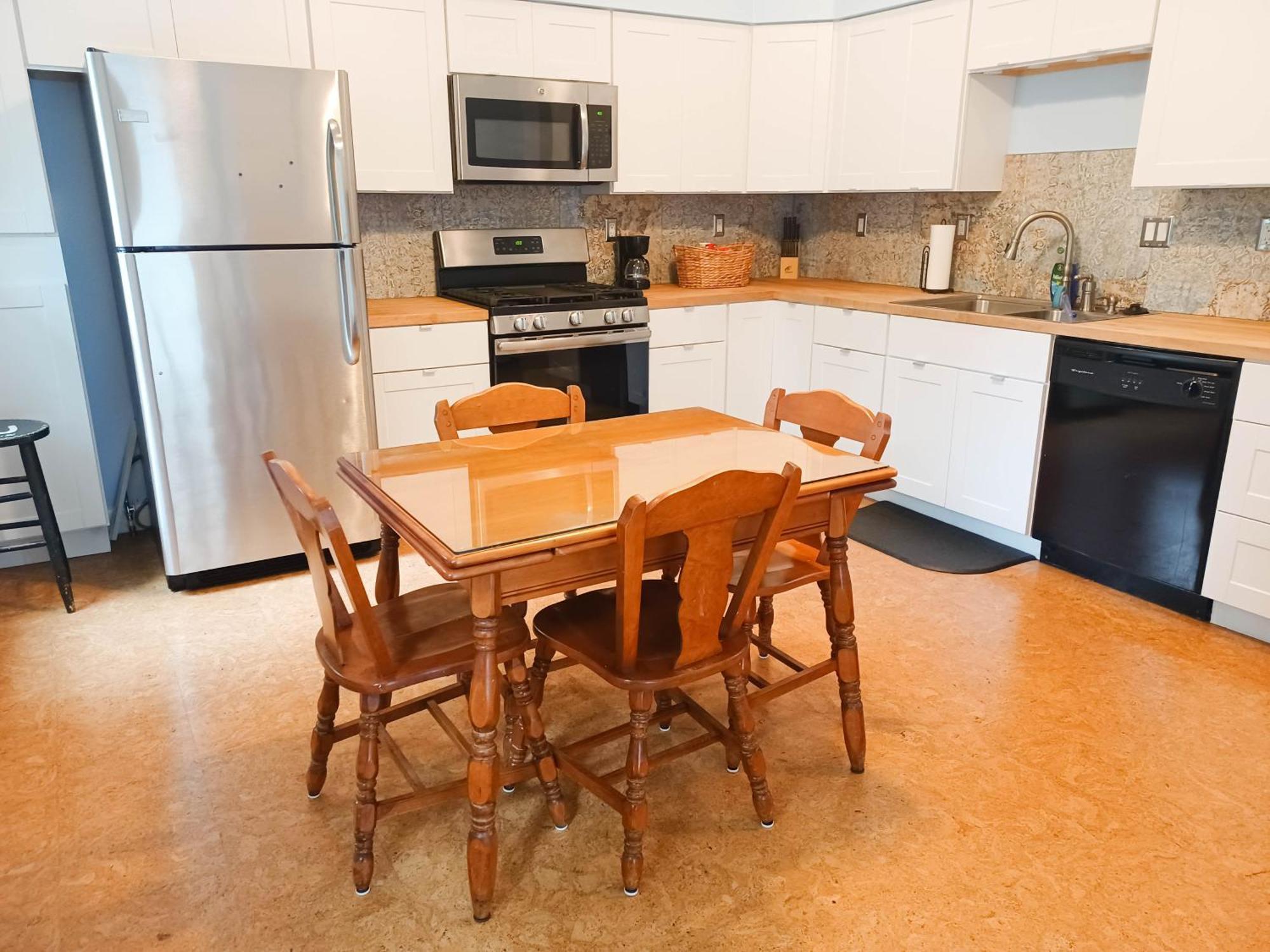 Holiday home Huge 2 Bedroom House In The Heart Of Northside! *