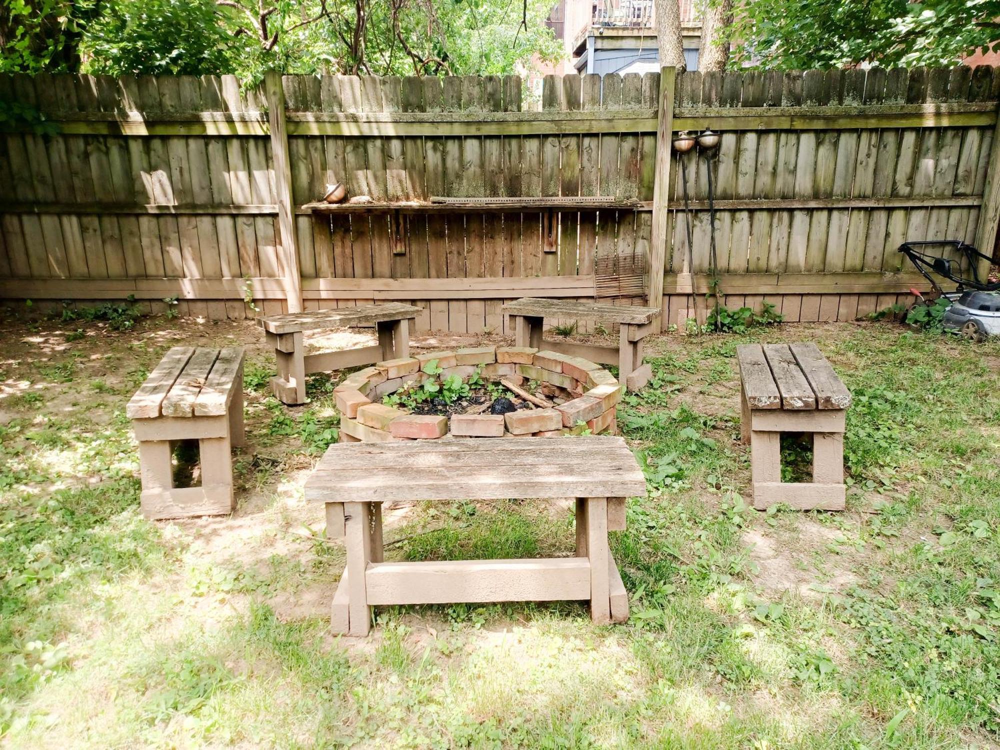 Huge 2 Bedroom House In The Heart Of Northside! *