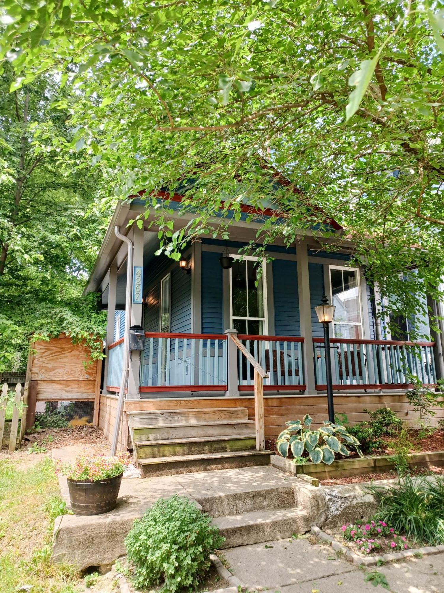 Huge 2 Bedroom House In The Heart Of Northside! Holiday home
